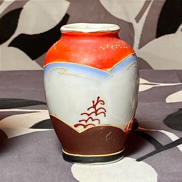 Vintage Occupied Japan Satsuma Moirage Porcelain Bone China Mini Vases Set Of 3 - Picture 8 of 12